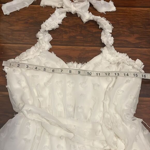 Lulu’s White Halter Belt Dress Feminine Contemporary Event Festival Brand New - Picture 5 of 16